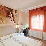 Guest house Hostal Barcelona Barcelona