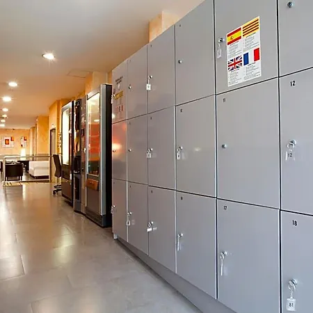 Hostal Barcelona Guest house