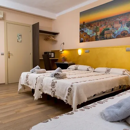 Hostal Barcelona Barcellona