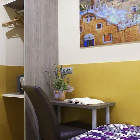 Hostal Barcelona Барселона